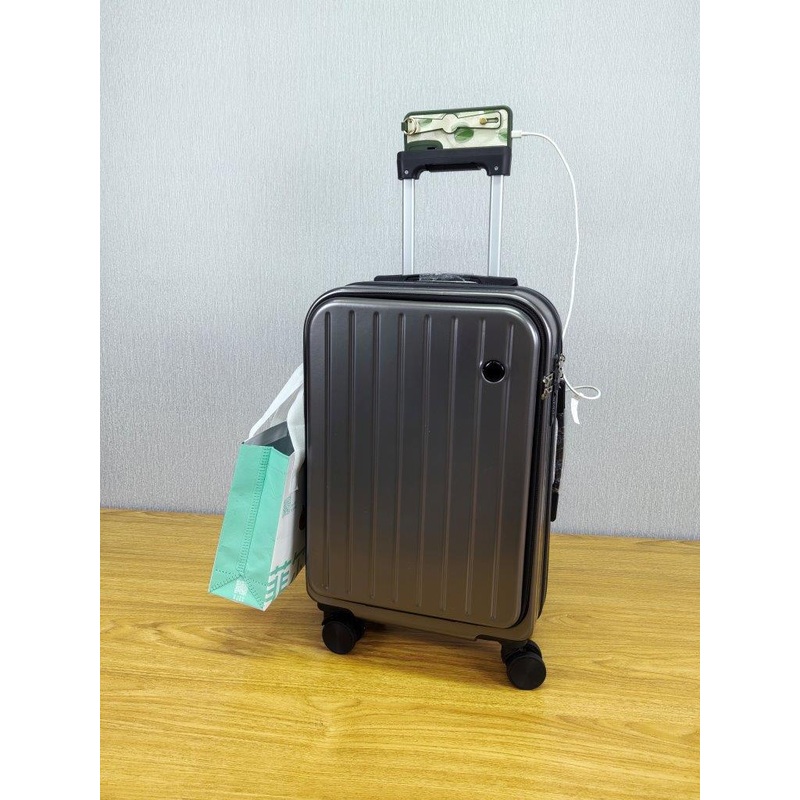 Multi-Functional Laptop Pilot Case with Cup Holder Luggage Suitcase with Charger and Hanger – Suitcase with Charger and Trolley Luggage price